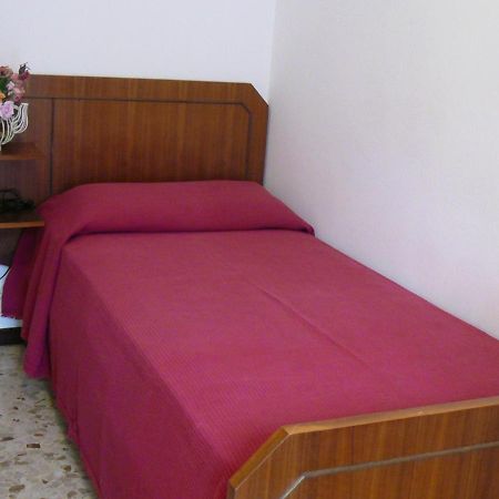 Albergo Ariston Tabiano Terme ภายนอก รูปภาพ
