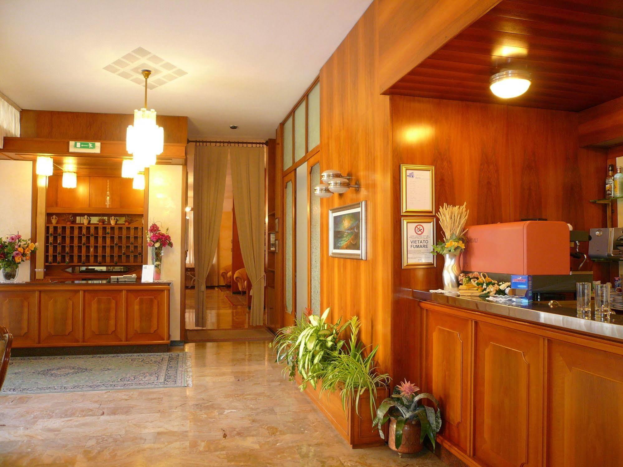 Albergo Ariston Tabiano Terme ภายนอก รูปภาพ