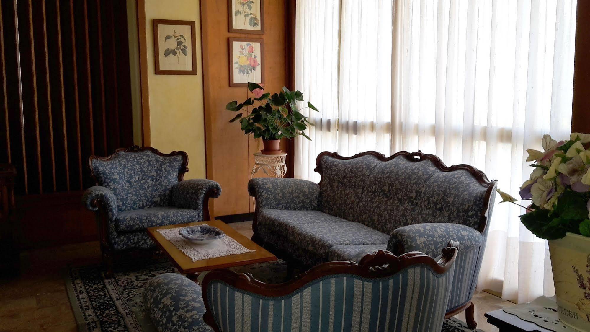 Albergo Ariston Tabiano Terme ภายนอก รูปภาพ