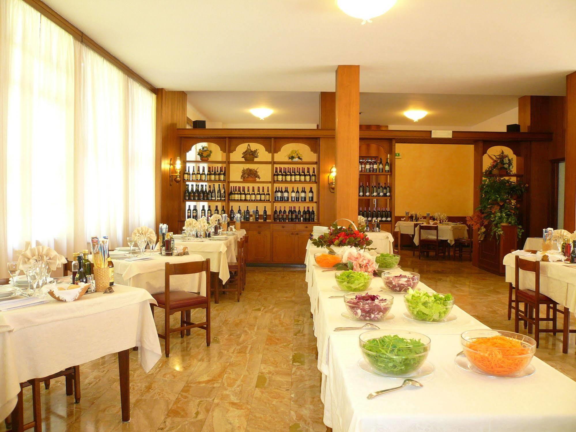 Albergo Ariston Tabiano Terme ภายนอก รูปภาพ
