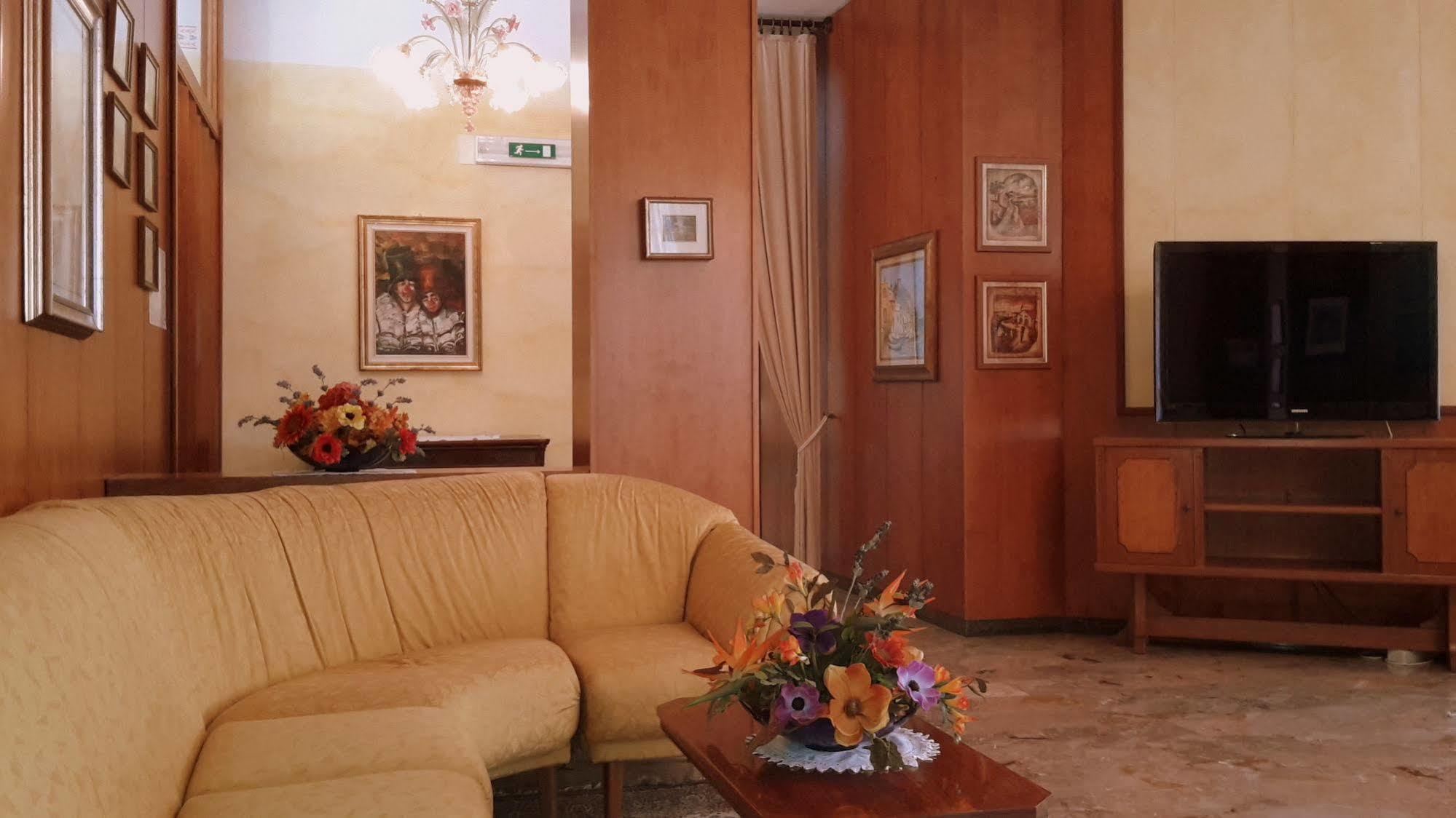 Albergo Ariston Tabiano Terme ภายนอก รูปภาพ