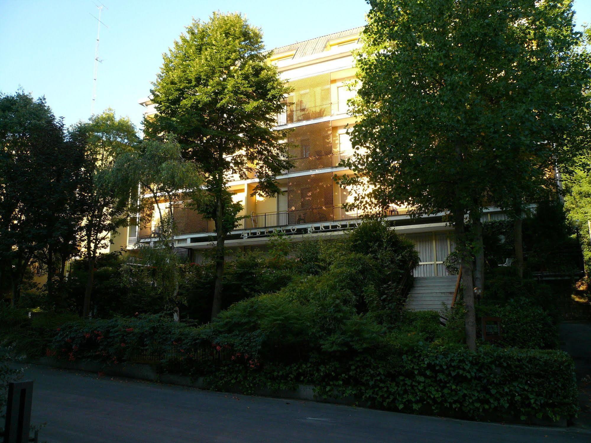 Albergo Ariston Tabiano Terme ภายนอก รูปภาพ