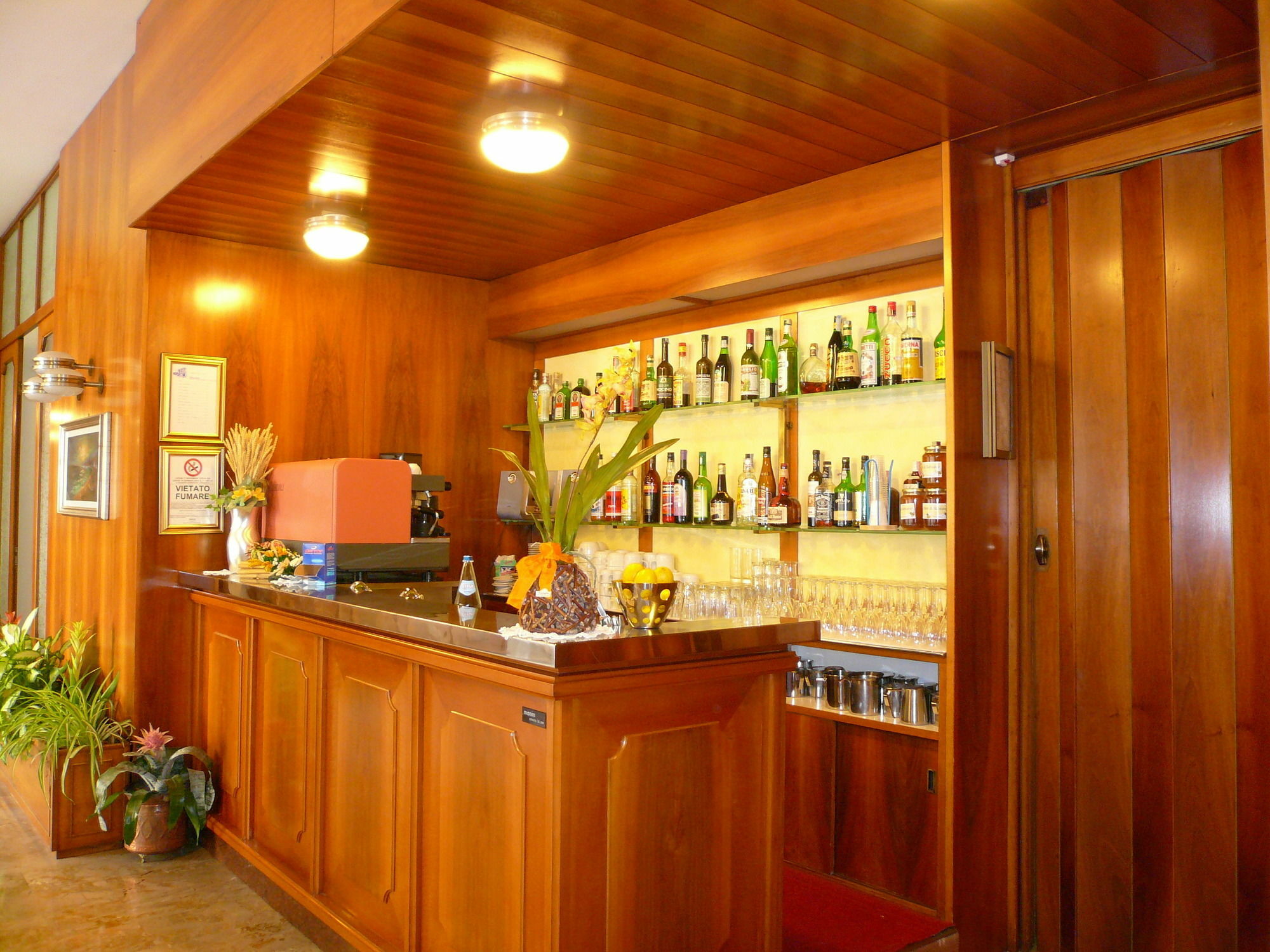 Albergo Ariston Tabiano Terme ภายนอก รูปภาพ